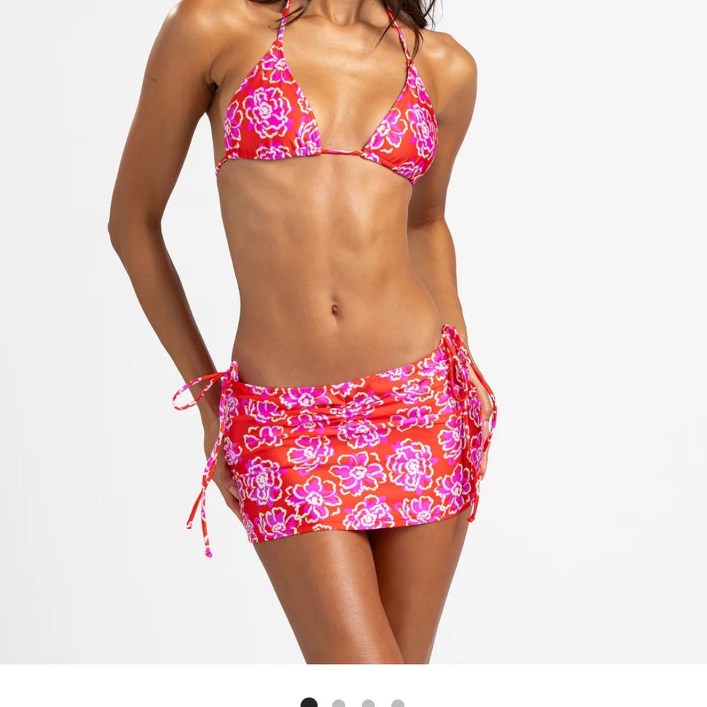 Beach Bunny Floral Pink/red Skirt